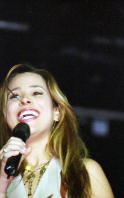 WanessaCamargo_Show2002Debut-18.jpg