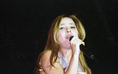 WanessaCamargo_Show2002Debut-35.jpg