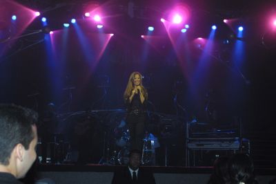 WanessaCamargo_ShowGardenHall2001-3.jpg