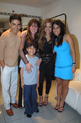 WanessaCamargo_ShowGardenHall2001-86.jpg