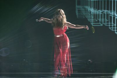 WanessaCamargo_DVD_DNATour_2500.jpg