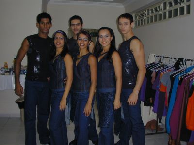 WanessaCamargo_Shows2002_16.jpg