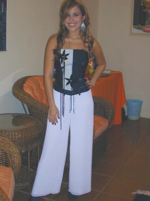 WanessaCamargo_Shows2002_3.jpg