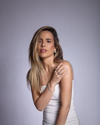 Click to view full size image
==============
WanessaCamargo_25AnosPhotoshoot_AlexandrePio_5.jpg WanessaCamargo_25AnosPhotoshoot_AlexandrePio_5.jpg