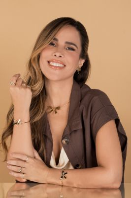 Click to view full size image
==============
WanessaCamargo_LuahSemiJoias_HyanPereira_10.jpg WanessaCamargo_LuahSemiJoias_HyanPereira_10.jpg