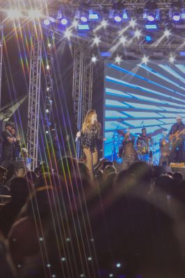 Click to view full size image
==============
WanessaCamargo_ShowSBT_AlexandrePio_13.jpg WanessaCamargo_ShowSBT_AlexandrePio_13.jpg